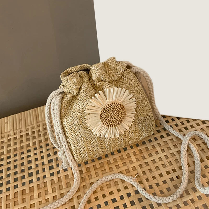 2025 Hot Sale Rattan Woven Women Straw Bag Handbag Knit Summer Beach Woman Shoulder Messenger Khaki Beige Bags Fashion Creative