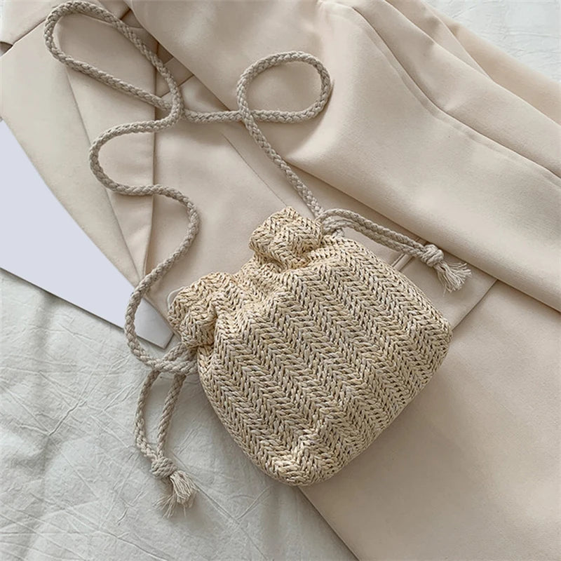 2025 Hot Sale Rattan Woven Women Straw Bag Handbag Knit Summer Beach Woman Shoulder Messenger Khaki Beige Bags Fashion Creative